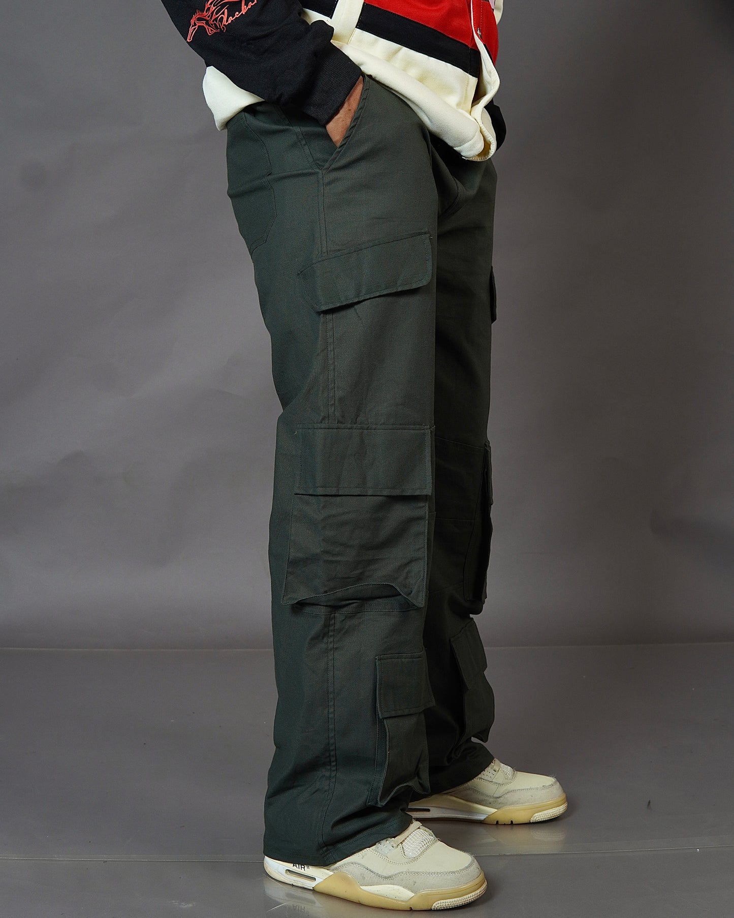 Olive Green Cargo Pants – Aesthetic Streetwear Utility Bottoms | Bombyy Clothings