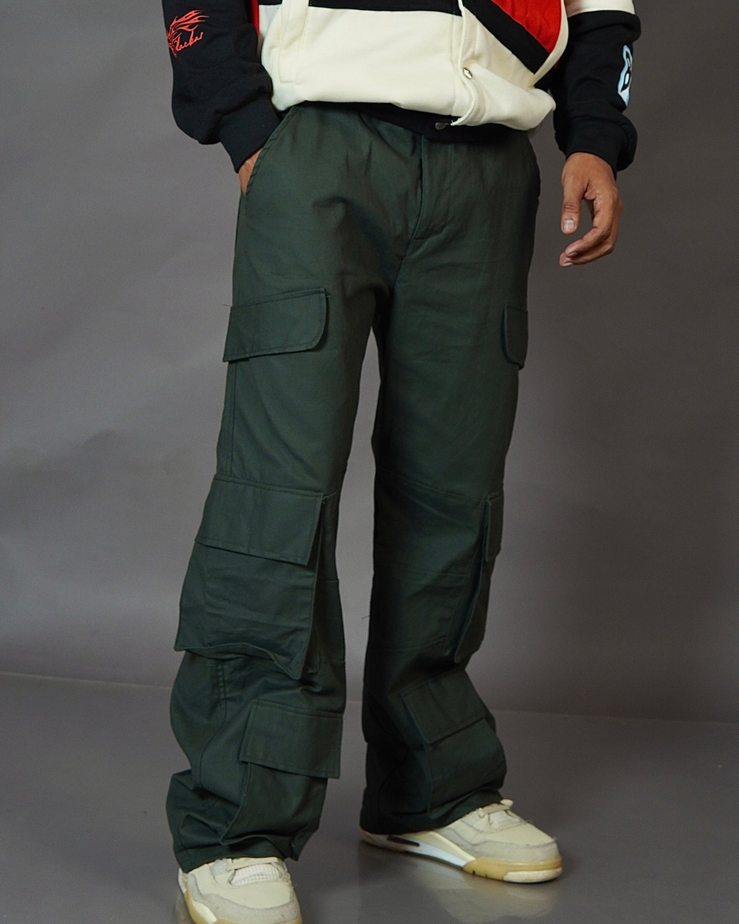 Olive Green Cargo Pants – Aesthetic Streetwear Utility Bottoms | Bombyy Clothings